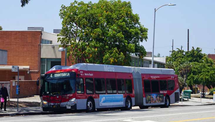 LA Metro New Flyer Xcelsior XN60 8737